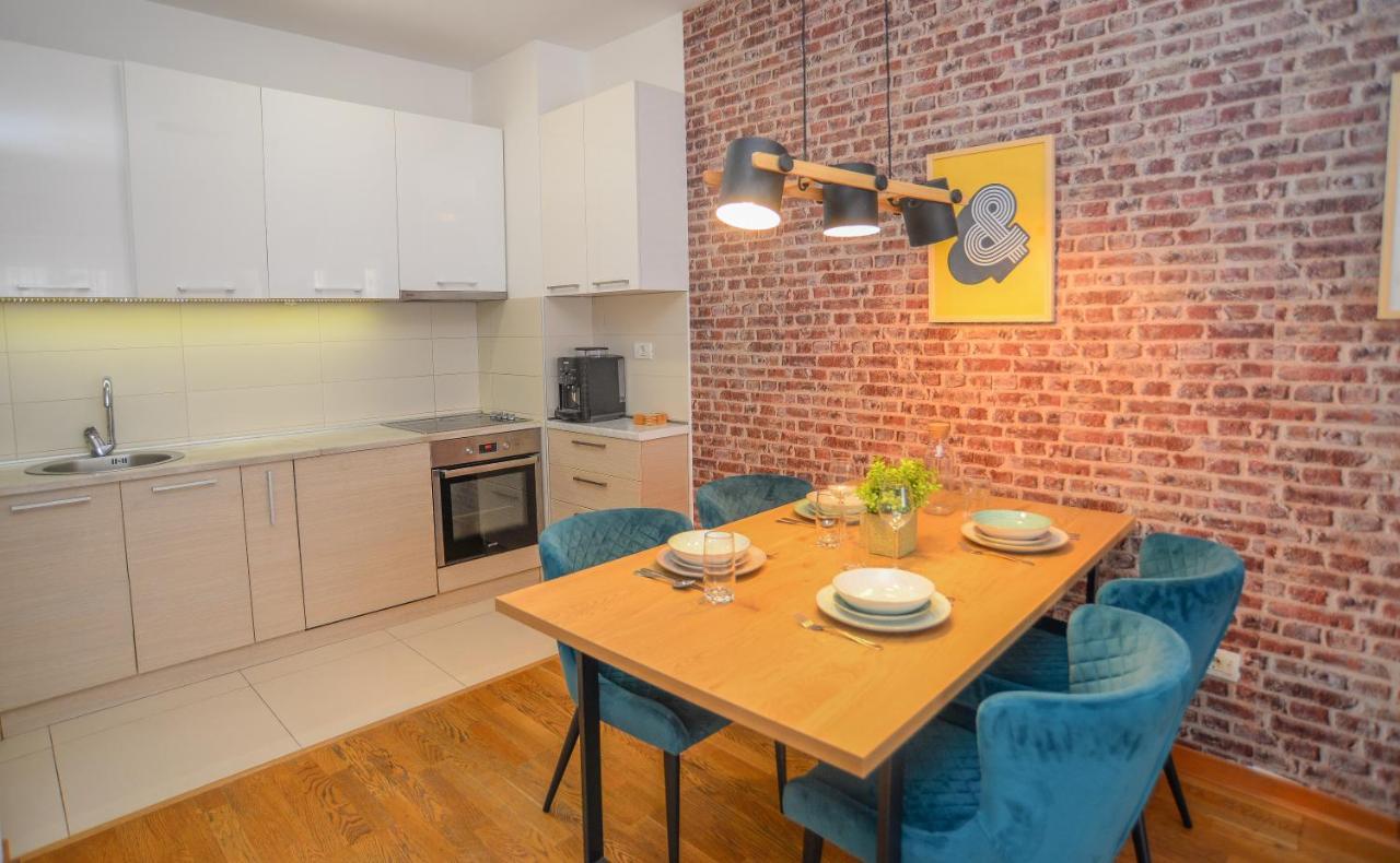 Lovely Apartment At City Quart Podgorica Buitenkant foto
